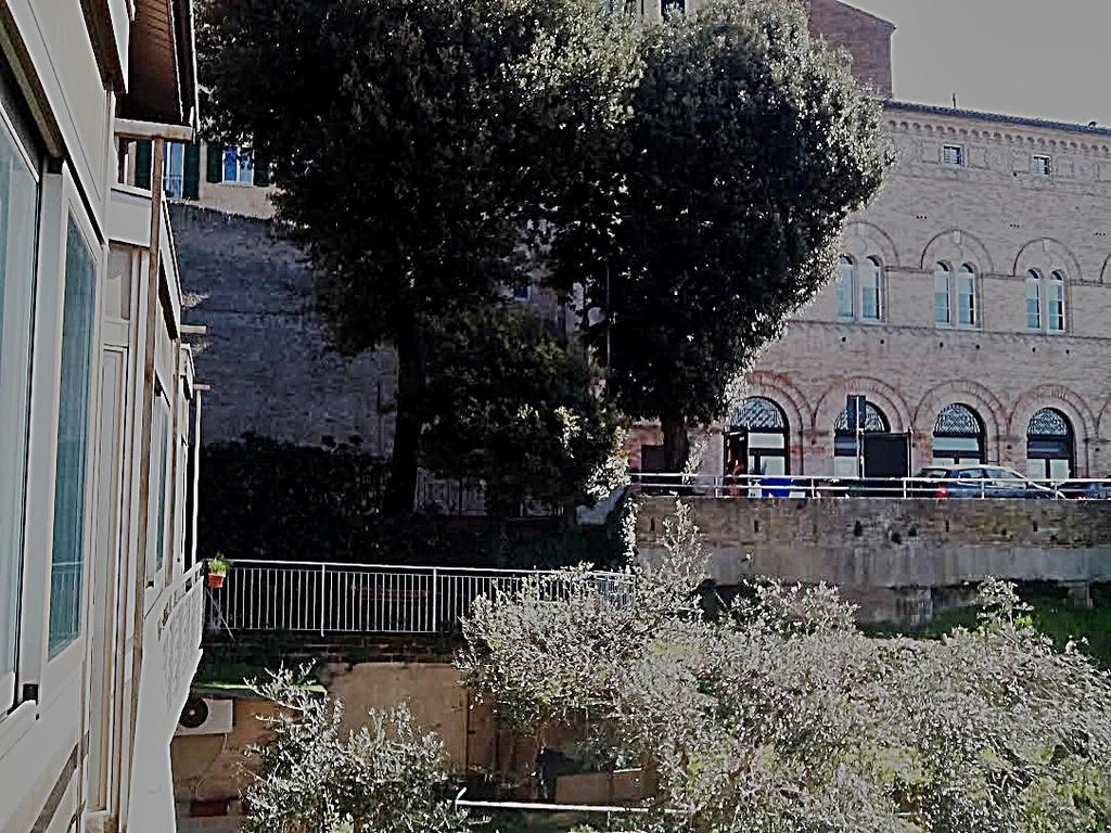 Hotel La Fonte Osimo Eksteriør billede