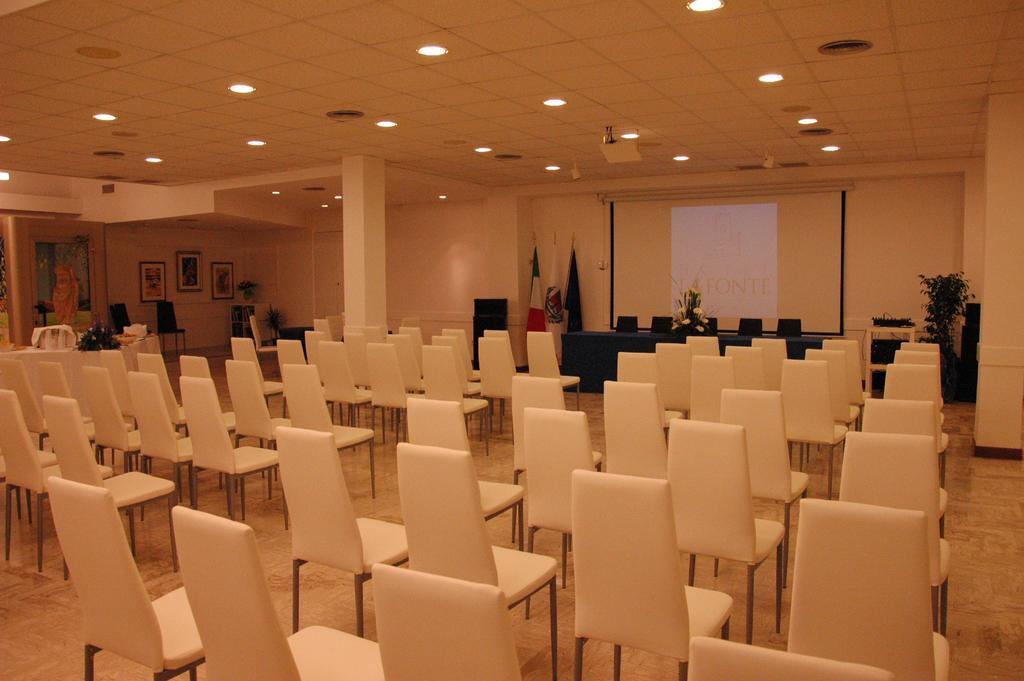 Hotel La Fonte Osimo Eksteriør billede